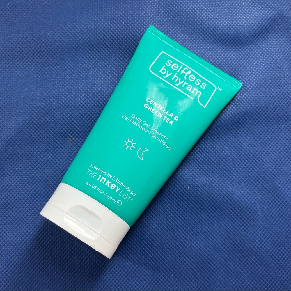 Selfless by Hyram Centella & Green Tea Cleanser
